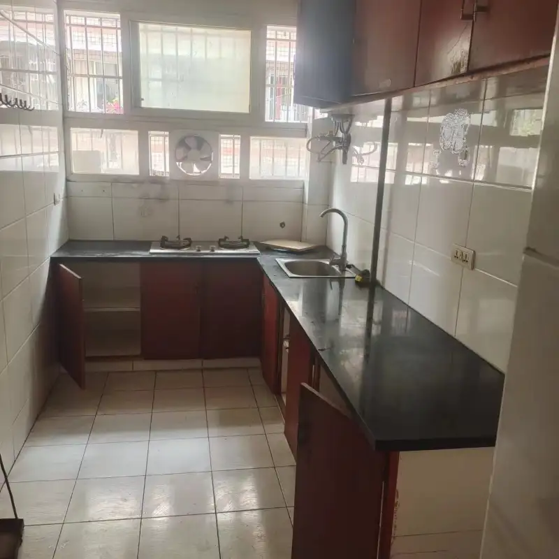 ��������·�컨Է���г�С��6¥,80-100ƽ��,��ͨסլ,