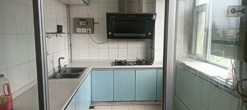ƽ��������һ��ӱ���������,��ͨסլ,����,��װ��