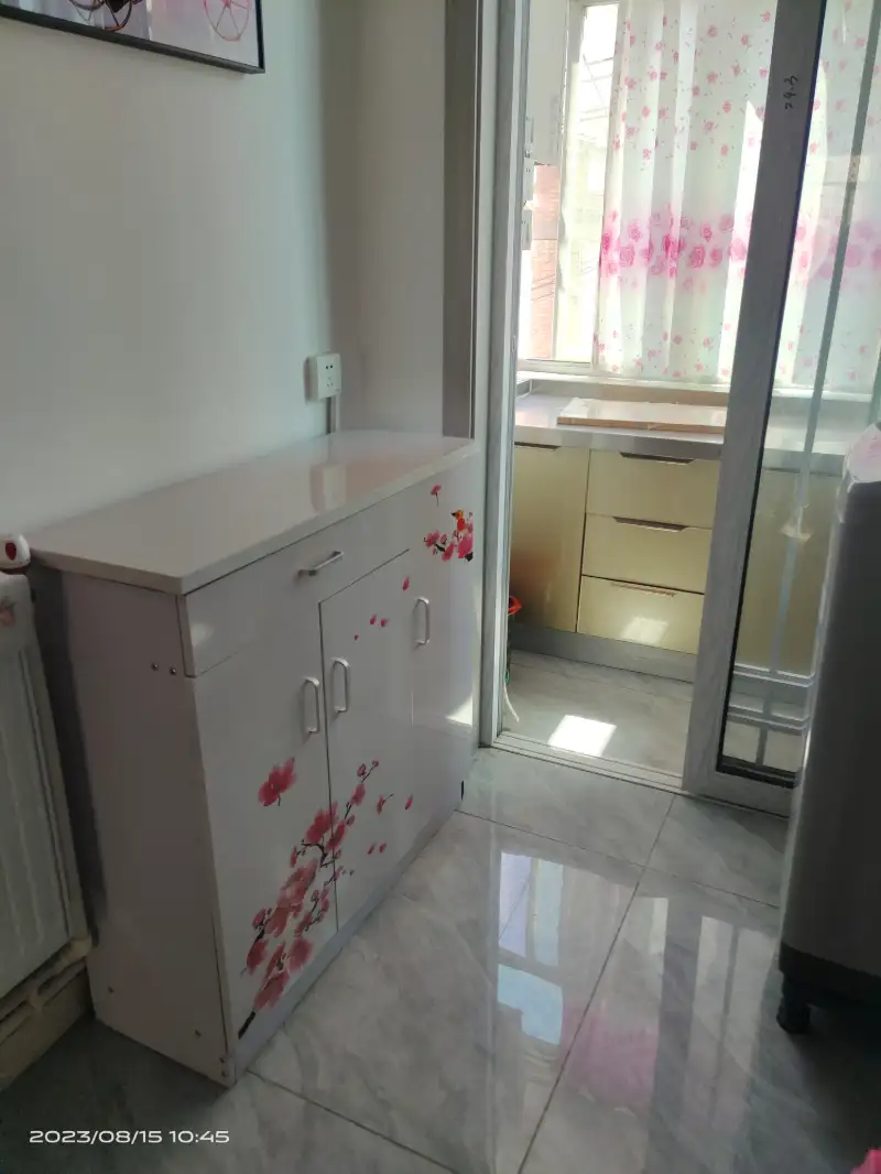 �����ع㳡������һ�����ڹ��м���Ժ���е�Ԫ����,50-80ƽ